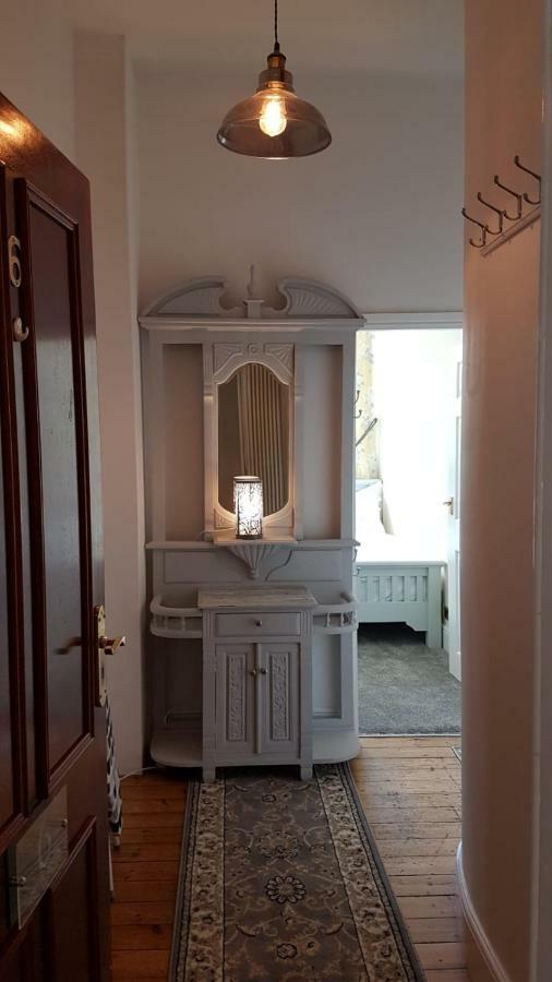 Carnegie Library: Austen Apartment 2 Bedroom Mexborough エクステリア 写真